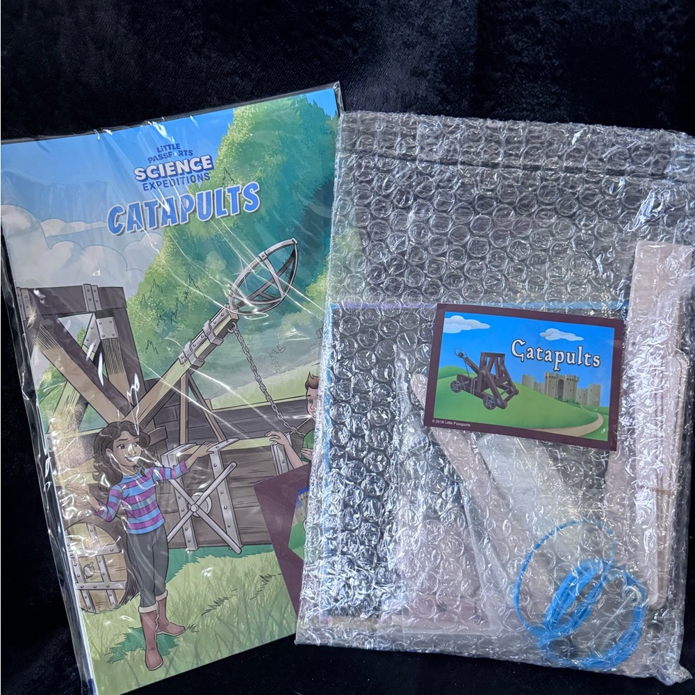 Little passports science edition, Catapults Learning Toy Set for Creative Minds